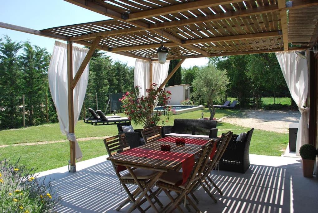 Le Cabanon Tendance Du Luberon Merindol Экстерьер фото